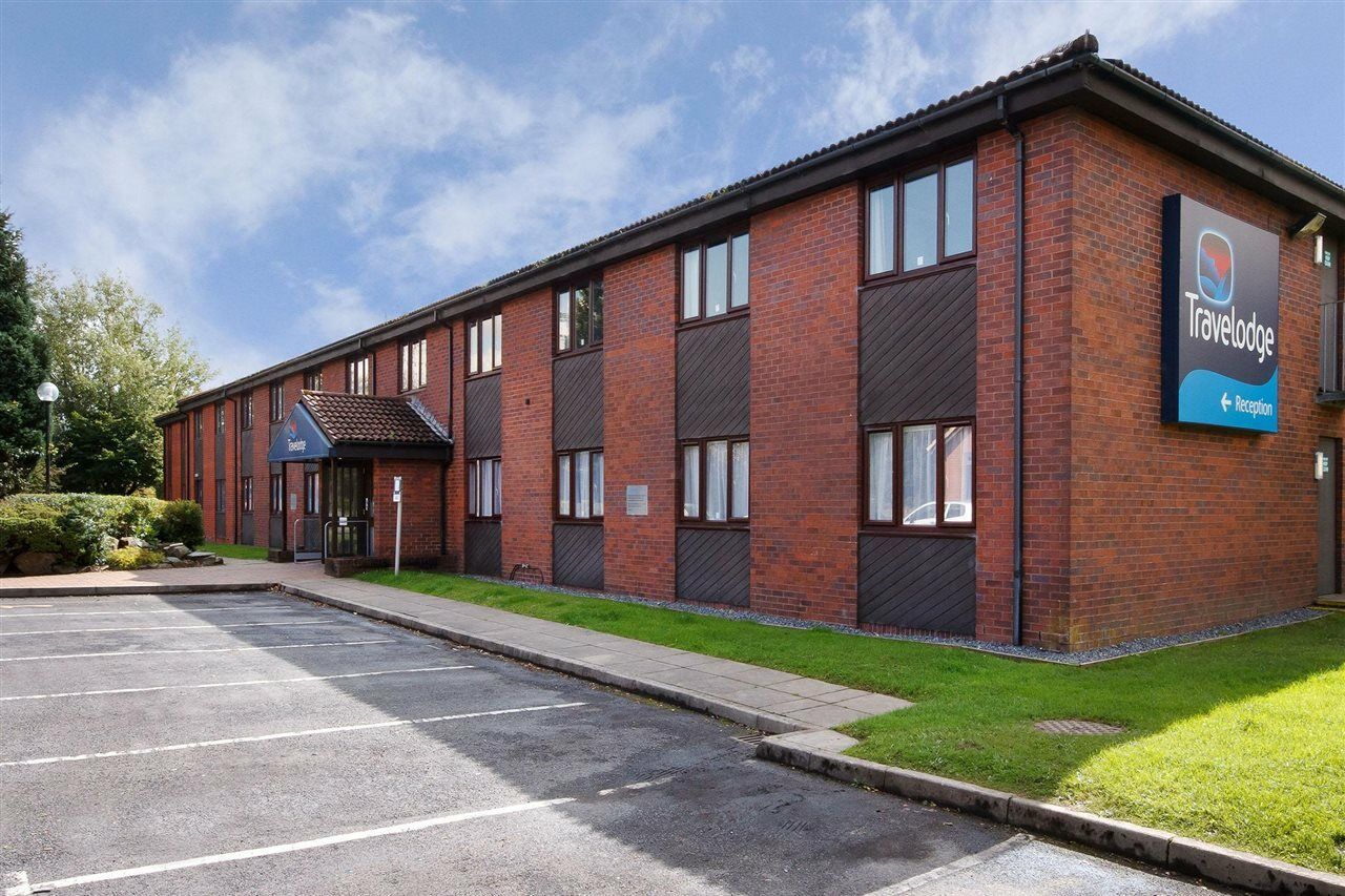 Travelodge Llanelli Cross Hands Екстериор снимка